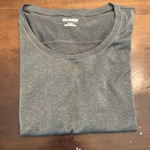 OGIO women’s grey workout top